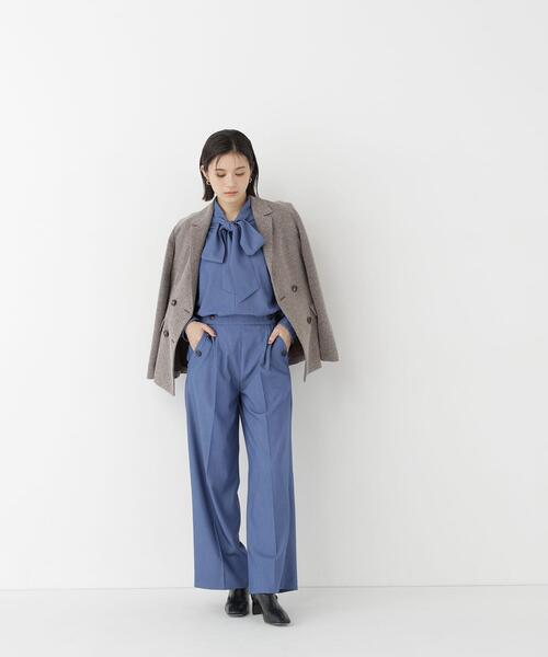 NATURAL BEAUTY BASIC(ナチュラルビューティーベーシック)の「デニムライク SETUP リボンボウタイブラウス(シャツ/ブラウス・レディース・ブルー/ネイビー・FREE)」の3枚目の写真