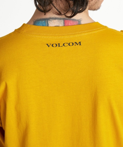 VOLCOM（ボルコム）の「VOLCOM メンズ BURDEN LS ロンT 【2026年秋冬モデル】/ボルコム長袖ロンT（Tシャツ/カットソー・メンズ・マスタード/ホワイト/チャコールグレー・MEDIUM/LARGE/X-LARGE）」の8枚目の写真