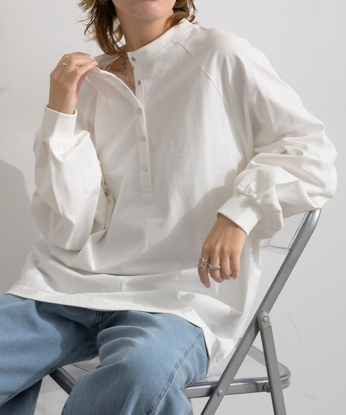 Fizz(フィズ)の「コットン天竺 ヘンリーネックラグラン長袖Tシャツ(Tシャツ/カットソー・レディース・ホワイト/ホワイト×ブラック/ブラック・M)」の2枚目の写真