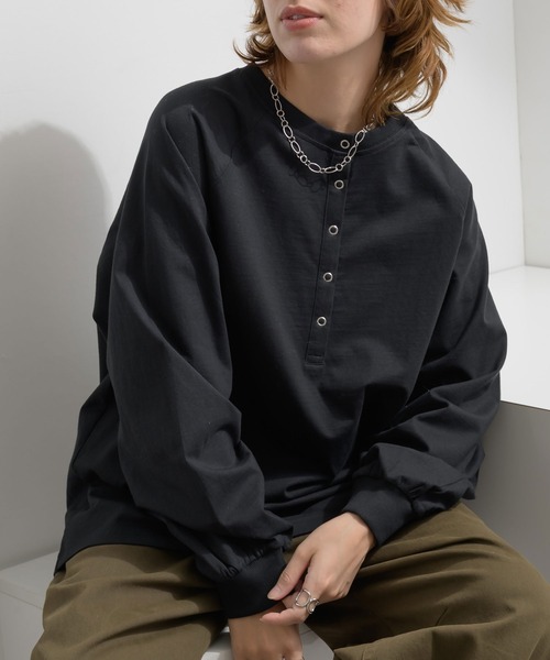 Fizz(フィズ)の「コットン天竺 ヘンリーネックラグラン長袖Tシャツ(Tシャツ/カットソー・レディース・ホワイト/ホワイト×ブラック/ブラック・M)」の8枚目の写真