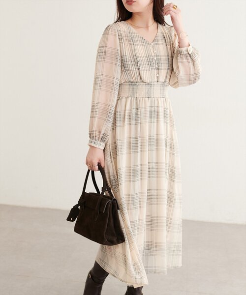natural couture(ナチュラルクチュール)の「ピンタックプリーツお上品ワンピース(ワンピース・レディース・ブラック/チャコールグレー/ブラウン/ピンクベージュ/その他1/その他2/その他3/その他4・FREE)」の21枚目の写真