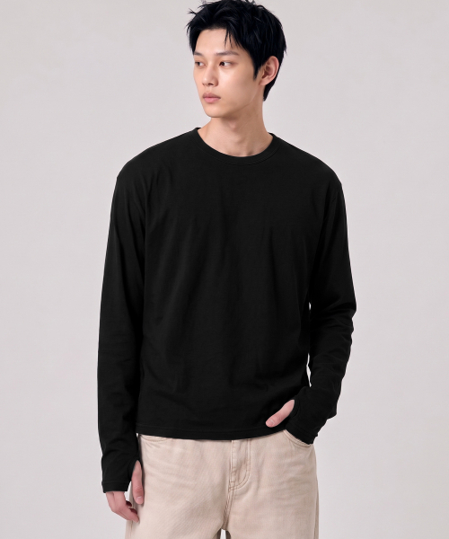UNDEROFF(アンダーオフ)の「クロップドフィンガーホールロングスリーブTシャツ ブラック(Tシャツ/カットソー・メンズ・ブラック・MEDIUM/LARGE/X-LARGE)」の3枚目の写真