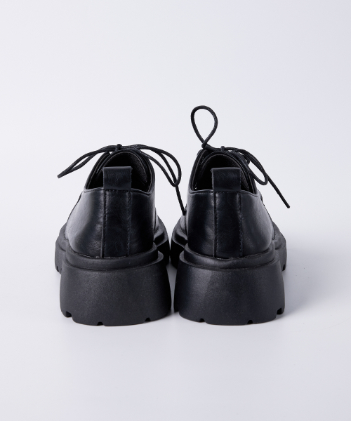 MOGAUS(モグアス)の「スリー アイル ストリング ローファー(その他シューズ・レディース・ブラック・23.5cm/23cm/24.5cm/24cm/25cm)」の6枚目の写真