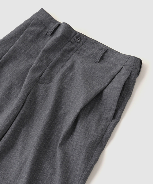 JIEDA(ジエダ)の「JIEDA / ジエダ DRAPING TUCK SLACKS(スラックス・メンズ・チャコールグレー/ブラック・1/2)」の7枚目の写真