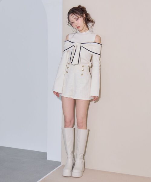 MAJESTIC LEGON(マジェスティックレゴン)の「ダブルボタンツイードショートパンツ(その他パンツ・レディース・ブラック/ピンク/アイボリー・MEDIUM)」の4枚目の写真