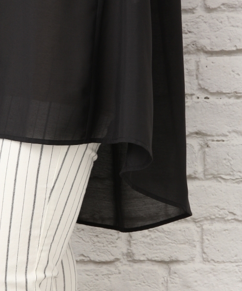 LEPSIM(レプシィム)の「シャツチュニックワンピースSS 724223(チュニック・レディース・オフホワイト/ブラック/グレイッシュベージュ・LARGE/MEDIUM)」の11枚目の写真