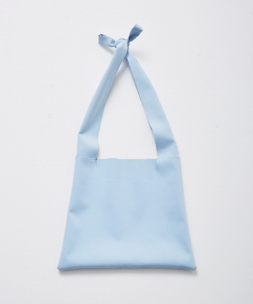 STUDIOUS（ステュディオス）の「スウェードマルシェバッグ（トートバッグ・レディース・サックスブルー/キャメル/ライトグレー・FREE）」の11枚目の写真