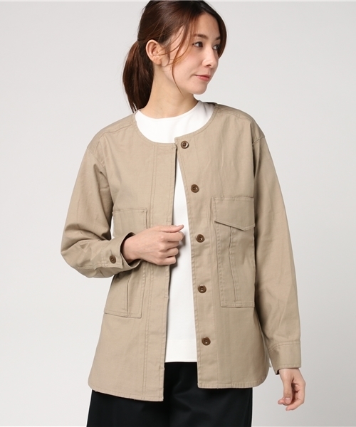 LBC(エルビーシー)の「バックサテンミリタリーブルゾン (ブルゾン・レディース・ベージュ/オリーブ・LARGE/MEDIUM)」の1枚目の写真