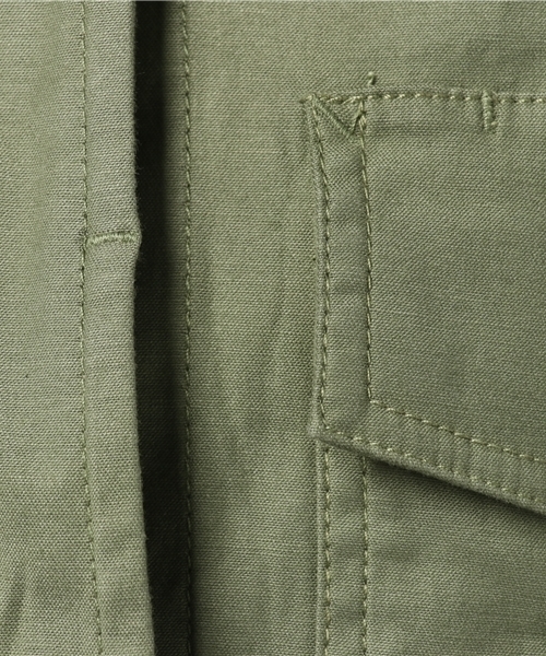 LBC(エルビーシー)の「バックサテンミリタリーブルゾン (ブルゾン・レディース・ベージュ/オリーブ・LARGE/MEDIUM)」の12枚目の写真