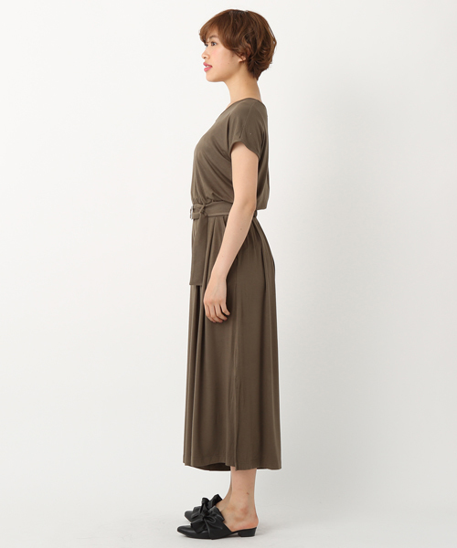 UNRELISH（アンレリッシュ）の「サイドスリットロンパース（ワンピース・レディース・カーキ/オレンジ/ブラック・MEDIUM）」の13枚目の写真