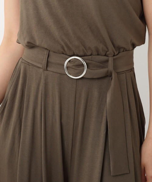 UNRELISH（アンレリッシュ）の「サイドスリットロンパース（ワンピース・レディース・カーキ/オレンジ/ブラック・MEDIUM）」の6枚目の写真