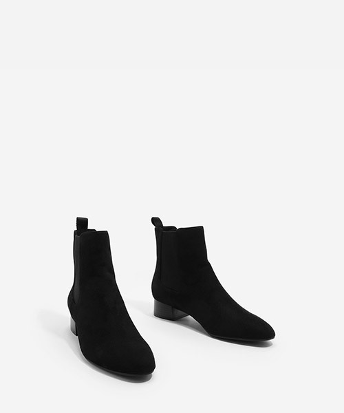 CHARLES & KEITH(チャールズ & キース)の「チェルシーブーツ / CHELSEA BOOTS(ブーツ・レディース・ホワイト/グリーン/ブラック・24.5cm/23cm/22.5cm/23.5cm/25cm)」の14枚目の写真