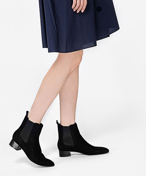 CHARLES & KEITH(チャールズ & キース)の「チェルシーブーツ / CHELSEA BOOTS(ブーツ・レディース・ホワイト/グリーン/ブラック・24.5cm/23cm/22.5cm/23.5cm/25cm)」の10枚目の写真