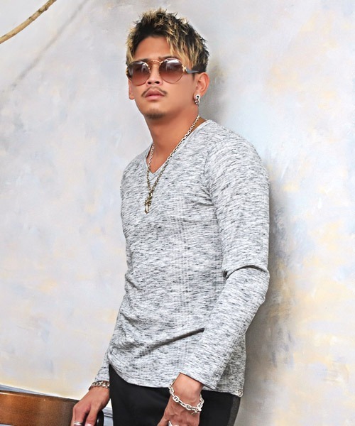 LUXSTYLE(ラグスタイル)の「ランダムテレコ&リブ杢Vネックカットソー(Tシャツ/カットソー・メンズ・ブラック系その他/ブルー系その他/レッド系その他・L/M/XL)」の2枚目の写真