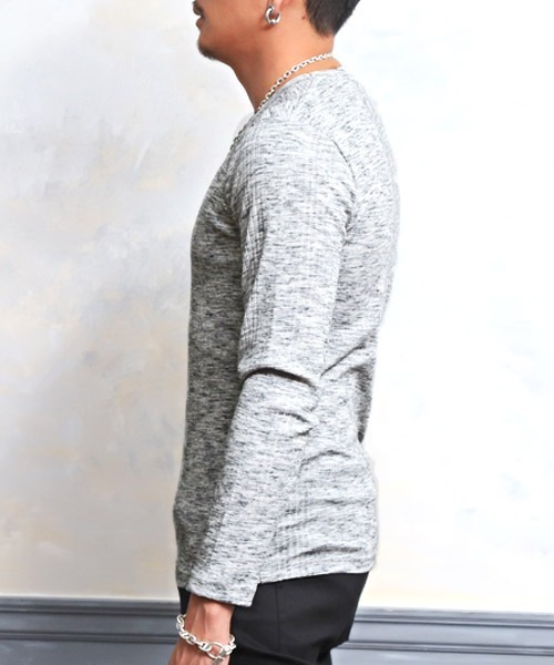 LUXSTYLE(ラグスタイル)の「ランダムテレコ&リブ杢Vネックカットソー(Tシャツ/カットソー・メンズ・ブラック系その他/ブルー系その他/レッド系その他・L/M/XL)」の17枚目の写真