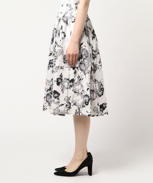 極美品　DOLCE&GABBANA 花柄ひざ丈フレアスカート 大きいサイズ レディース 花柄シフォンフレアスカート goldy-964