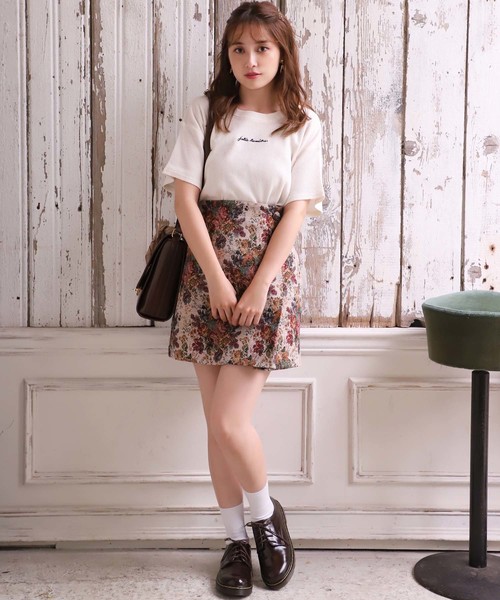 one after another NICE CLAUP(ワンアフターアナザーナイスクラップ)の「スカーフ付きショルダーバッグ(ショルダーバッグ・レディース・ブラック/ブラウン/ベージュ・ONE SIZE)」の7枚目の写真