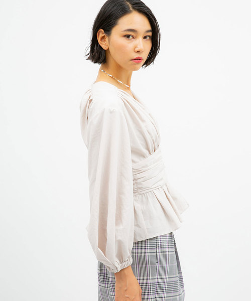 UNITED TOKYO（ユナイテッドトウキョウ）の「ヴィンテージカシュクールブラウス（シャツ/ブラウス・レディース・アイボリー/ブラック/マルチ・1）」の7枚目の写真
