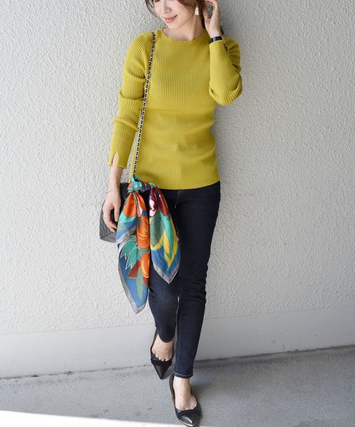 SHIPS（シップス）の「ウールリブプルオーバー◇（ニット/セーター・レディース・ブラック/ベージュ/パープル/イエロー/オフホワイト/ブルー/ピンク・ONE SIZE）」の9枚目の写真