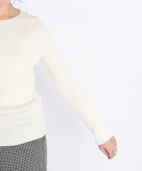 SHIPS（シップス）の「ウールリブプルオーバー◇（ニット/セーター・レディース・ブラック/ベージュ/パープル/イエロー/オフホワイト/ブルー/ピンク・ONE SIZE）」の16枚目の写真