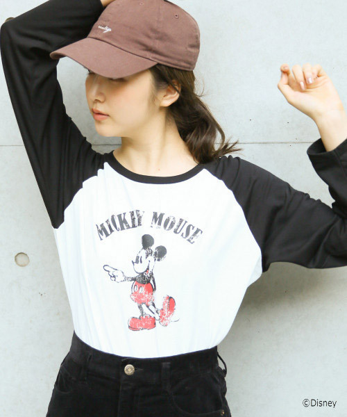 Heather（ヘザー）の「ディズニーキャラクターラグラン　809986（Tシャツ/カットソー・レディース・ブラック/グリーン/レッド・FREE）」の2枚目の写真