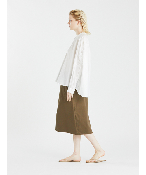 mizuiroind(ミズイロインド)の「スタンドカラーギャザーシャツ(シャツ/ブラウス・レディース・ライトブルー/ブラック/グレー/オフホワイト/ベージュ/ダークブラウン・FREE)」の12枚目の写真