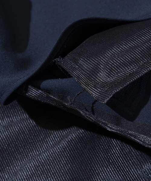 MAISON SPECIAL（メゾンスペシャル）の「【SPECIAL FACTORY コラボ】“洗えるTECH SUIT” アーバン4WAYセットアップ/ジャケット/スラックス/ハンガー 【MAISON SPECIAL/メゾンスペシャル】（テーラードジャケット・メンズ・ブラック/ネイビー/グレー/カーキ・44/46/48/50）」の6枚目の写真