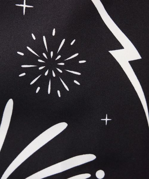 8(eight)(エイト)の「花火柄 長袖シャツ(シャツ/ブラウス・メンズ・ブラック/ホワイト/マルチ・MEDIUM/LARGE/X-LARGE)」の12枚目の写真
