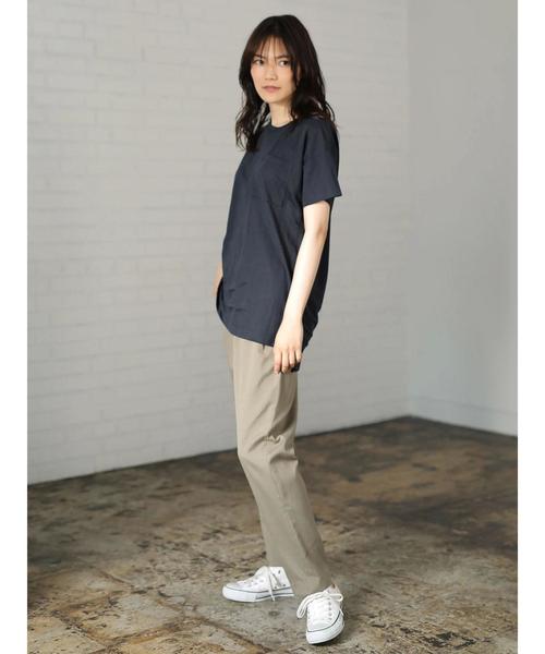 AMERICAN HOLIC（アメリカンホリック）の「EASE BULE 前後差半袖ポケ付チュニック＊（Tシャツ/カットソー・レディース・オフホワイト/ブラック/マスタード/ブルー・FREE）」の9枚目の写真