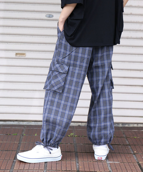 revertical(リバーティカル)の「チェック柄 リラックスワイド カーゴパンツ(カーゴパンツ・メンズ・ベージュ/グレー・M/L)」の12枚目の写真