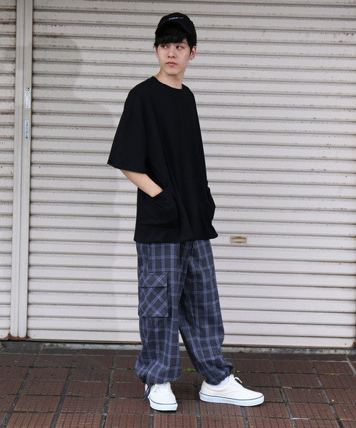 revertical(リバーティカル)の「チェック柄 リラックスワイド カーゴパンツ(カーゴパンツ・メンズ・ベージュ/グレー・M/L)」の16枚目の写真