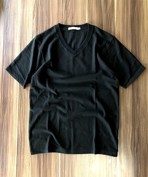 Hub&Spoke(ハブアンドスポーク)の「ベア天竺VネックTシャツ(Tシャツ/カットソー・メンズ・ブラック/ネイビー・MEDIUM/LARGE/X-LARGE)」の1枚目の写真