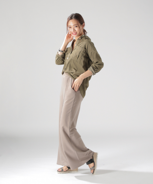 BAYFLOW（ベイフロー）の「コーデュロイシャツ（シャツ/ブラウス・レディース・ベージュ/オフホワイト/カーキ/ピンク・SMALL/MEDIUM）」の17枚目の写真