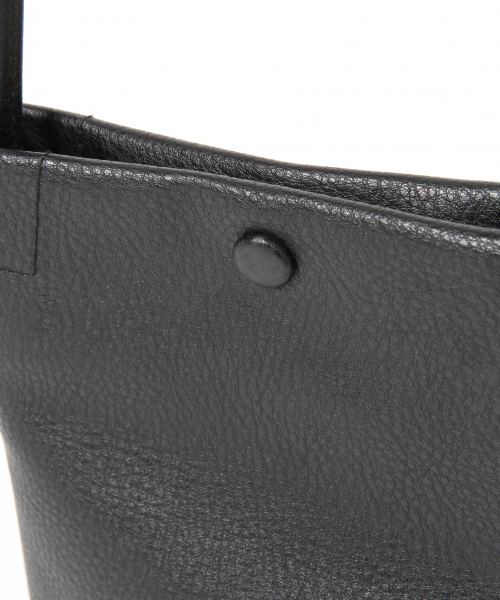 LOWRYS FARM（ローリーズファーム）の「クルミボタンミニショルダー　854609（ショルダーバッグ・レディース・ブラック/ベージュ/ミント・FREE）」の8枚目の写真