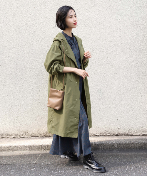 LOWRYS FARM（ローリーズファーム）の「クルミボタンミニショルダー　854609（ショルダーバッグ・レディース・ブラック/ベージュ/ミント・FREE）」の12枚目の写真