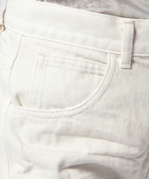 Another Edition(アナザーエディション)の「AE DENIM CUT/OFF SRT ◆(デニムパンツ・レディース・オフホワイト/ターコイズブルー・MEDIUM/SMALL)」の11枚目の写真