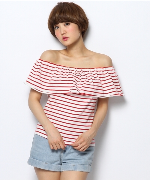 WEGO(ウィゴー)の「WEGO/オフショルフリルカットソー(Tシャツ/カットソー・レディース・ホワイト/ブラック/ブラック系その他/レッド系その他/ネイビー/ライトイエロー・FREE)」の11枚目の写真
