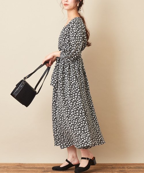 natural couture（ナチュラルクチュール）の「ねじり袖サテンギャザーワンピース（ワンピース・レディース・ブラック/ピンク/ボルドー/その他1/その他2/キャメル/ブルー・FREE）」の7枚目の写真