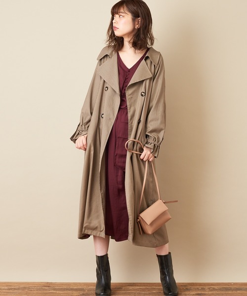 natural couture（ナチュラルクチュール）の「ねじり袖サテンギャザーワンピース（ワンピース・レディース・ブラック/ピンク/ボルドー/その他1/その他2/キャメル/ブルー・FREE）」の5枚目の写真