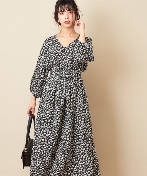 natural couture（ナチュラルクチュール）の「ねじり袖サテンギャザーワンピース（ワンピース・レディース・ブラック/ピンク/ボルドー/その他1/その他2/キャメル/ブルー・FREE）」の16枚目の写真