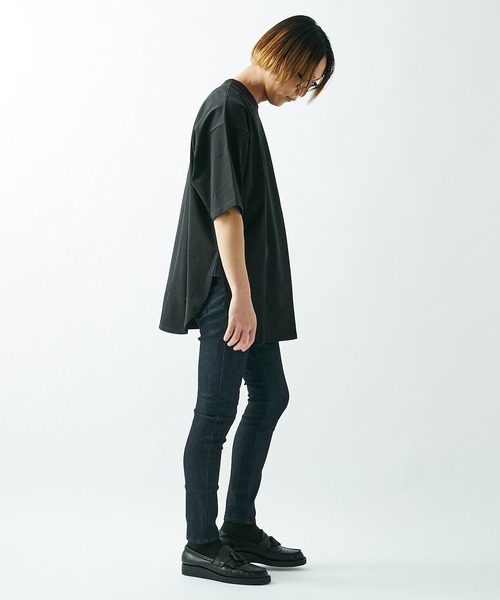 Lui's(ルイス)の「スリットBIGプルオーバー(Tシャツ/カットソー・メンズ・ホワイト/ブラック・マルチサイズ)」の5枚目の写真