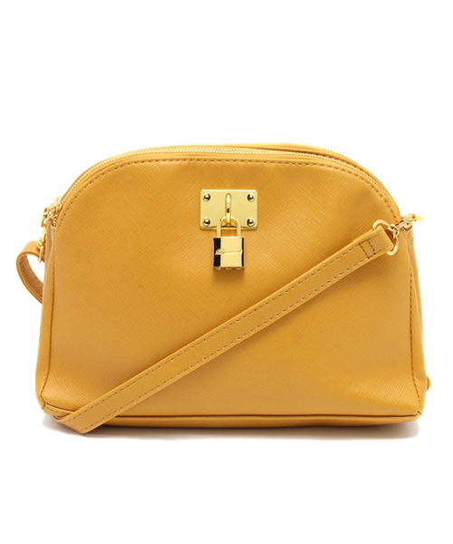 DISCOAT（ディスコート）の「【Discoat】カギ付3層ショルダーaw（ショルダーバッグ・レディース・その他12/マスタード/ベージュ/ブラック・ﾌﾘ-）」の5枚目の写真