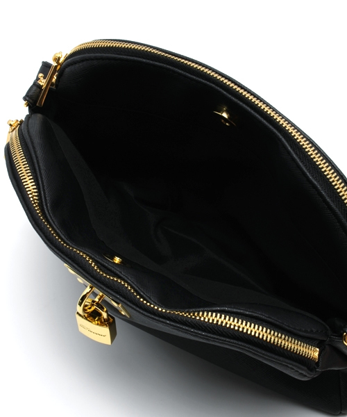 DISCOAT（ディスコート）の「【Discoat】カギ付3層ショルダーaw（ショルダーバッグ・レディース・その他12/マスタード/ベージュ/ブラック・ﾌﾘ-）」の10枚目の写真