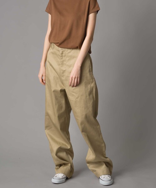 OMNES(オムネス)の「チノワイドパンツ(チノパンツ・レディース・ベージュ/カーキ・M/L)」の2枚目の写真