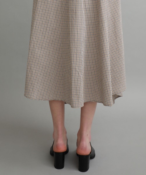 FEMMENT（ファモン）の「【FEMMNET(ファモン)】Coボイルサッカーコルセットミューズスカート（スカート・レディース・サックスブルー/キャメル・2）」の22枚目の写真