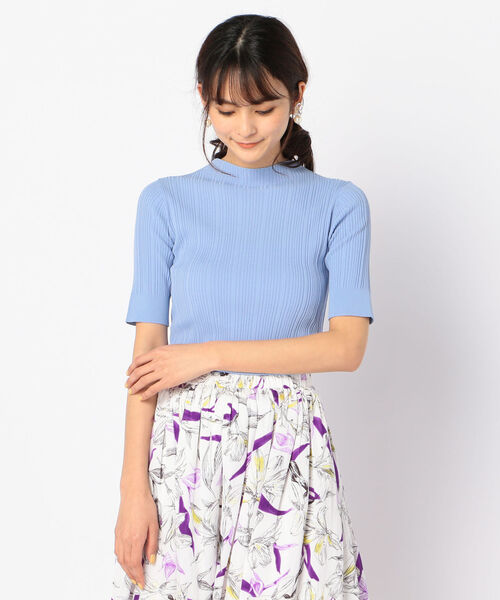 NOLLEY’S Sophi(ノーリーズソフィ)の「ランダムリブハイネック5分袖ニット(ニット/セーター・レディース・サーモンピンク/アイボリー/ライトブルー/ブラウン・38/36)」の4枚目の写真