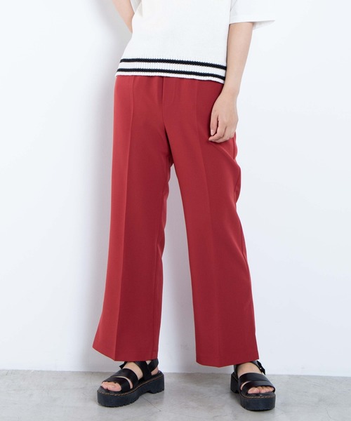 新品タグ付き⭐︎直営店限定カラー！CPG ハイストレッチフレアパンツ　レッド WEGO（ウィゴー）の「WEGO/カラースリットフレアパンツ（スラックス