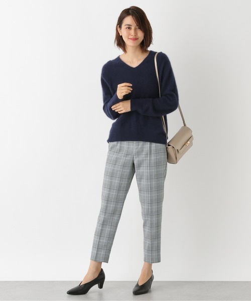 LEPSIM(レプシィム)の「12GチャイニーズラクーンコンVプルオーバー 885244(ニット/セーター・レディース・ネイビー/ラメ/モカ・MEDIUM/LARGE)」の5枚目の写真