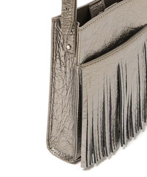 PAGEBOY（ページボーイ）の「フリンジスクエアショルダー（ショルダーバッグ・レディース・ブラック/ブロンズ・FREE）」の11枚目の写真