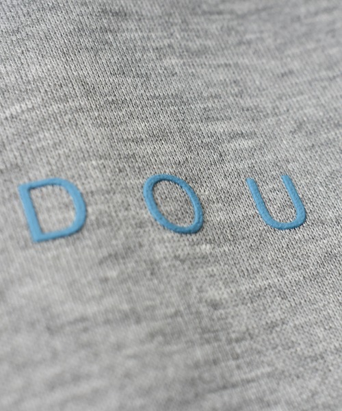 DOUBLE STEAL(ダブルスティール)の「3D SMALL LOGO 裏起毛パーカー(パーカー・メンズ・ホワイト/ブラック/トップグレー/バーガンディー・MEDIUM/LARGE/X-LARGE)」の11枚目の写真